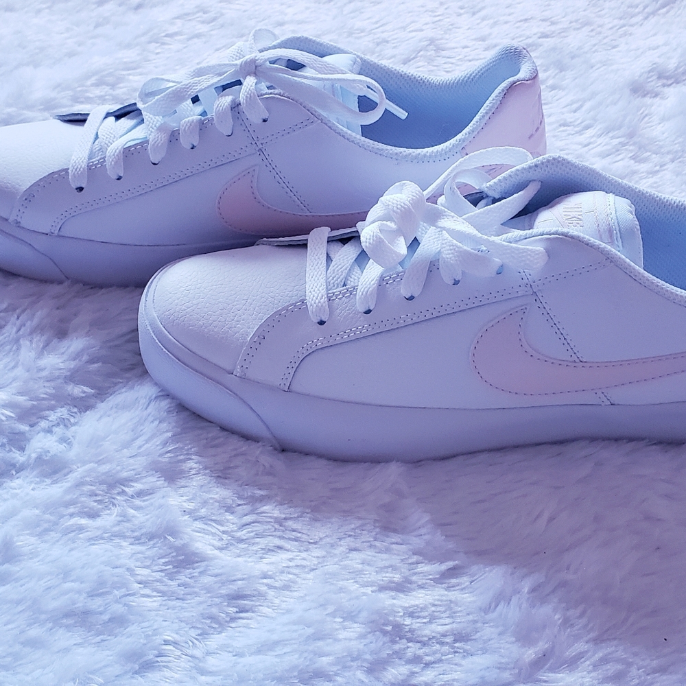 New Womens Nike Court Royale - Picture 5 of 8